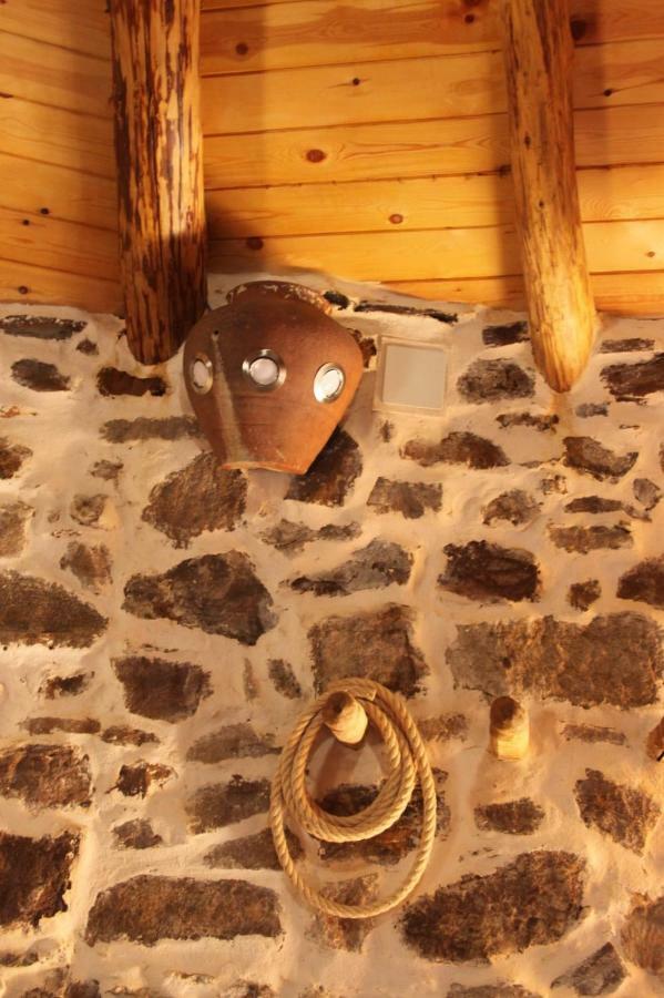 Alojamiento Los Chozos Cazalla de la Sierra Luaran gambar
